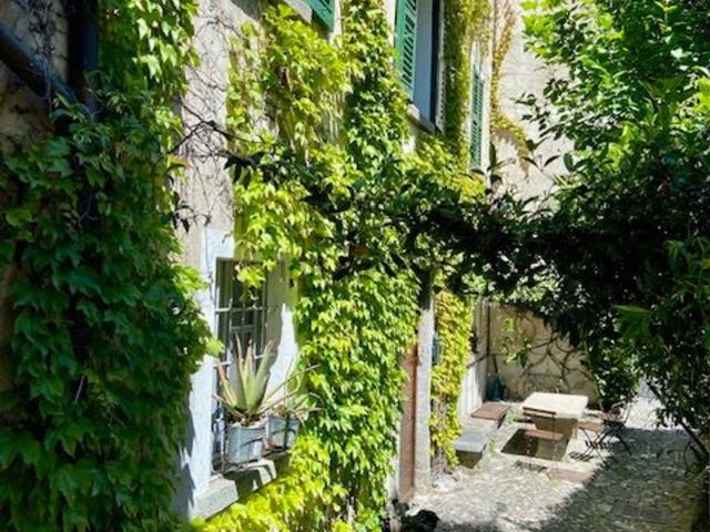 Villetta indipendente in vendita di 200 m² in Frazione Gittana