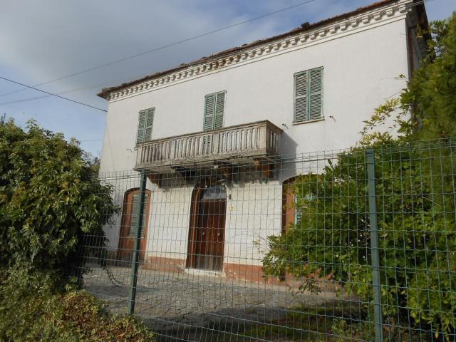 Villetta indipendente in vendita di 200 m² in Frazione Marischio, 121