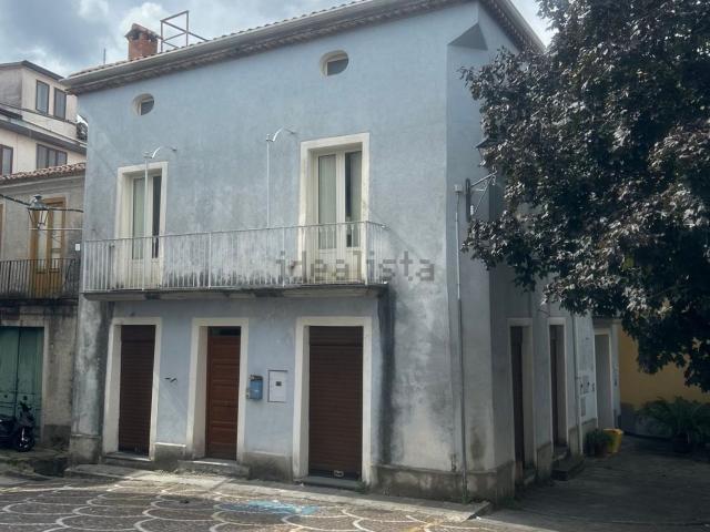 Villetta indipendente in vendita di 200 m² in Largo Plebiscito