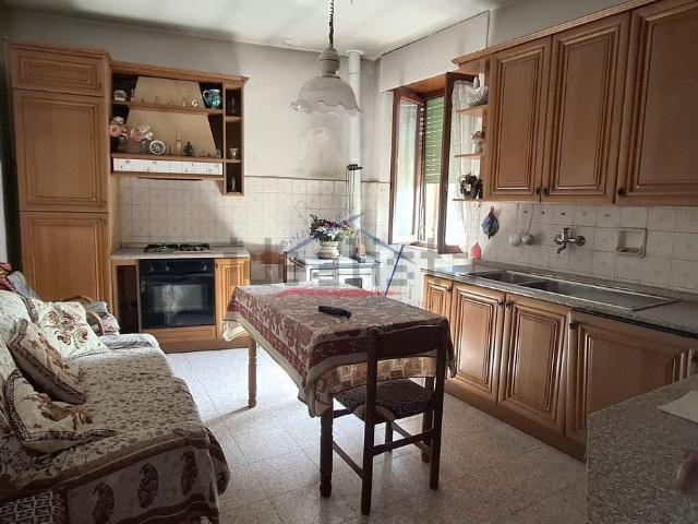 Villetta indipendente in vendita di 200 m² in Località Castelnuovo