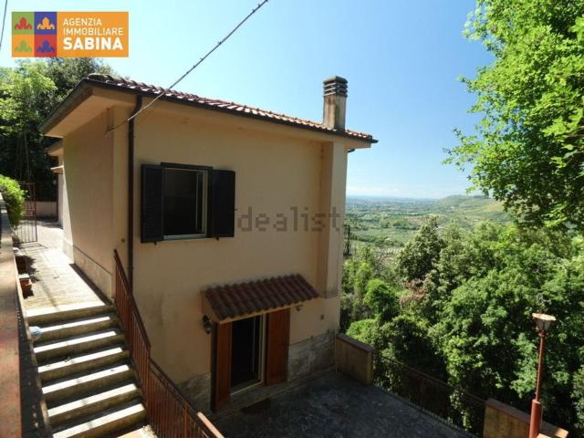 Villetta indipendente in vendita di 200 m² in Località Monte Lago, 22