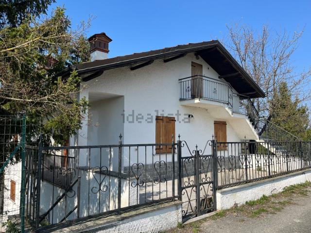 Villetta indipendente in vendita di 200 m² in Località Nebbioli, 26