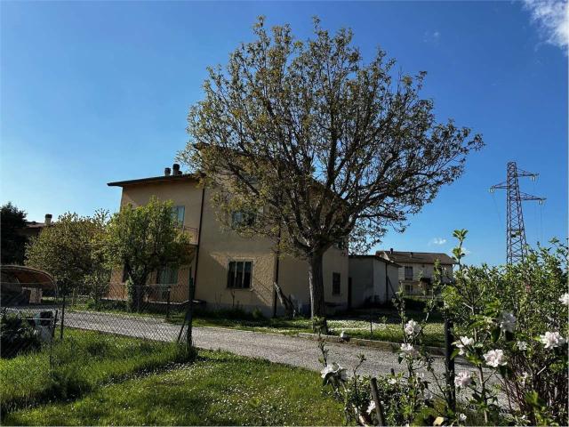 Villetta indipendente in vendita di 200 m² in Località Palazzo Ceccoli