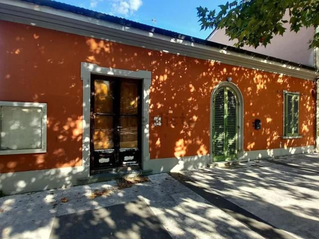 Villetta indipendente in vendita di 200 m² in Piazza Cesare Battisti