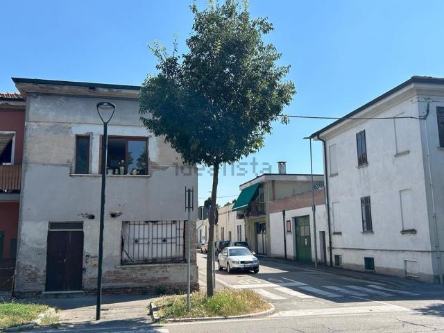 Villetta indipendente in vendita di 200 m² in Piazzetta Giosuè Carducci, 1