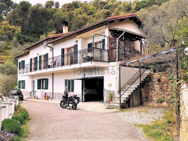 Villetta indipendente in vendita di 200 m² in Strada Ciaixe