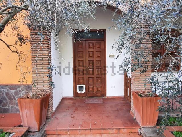 Villetta indipendente in vendita di 200 m² in Strada Giuseppe Signorelli