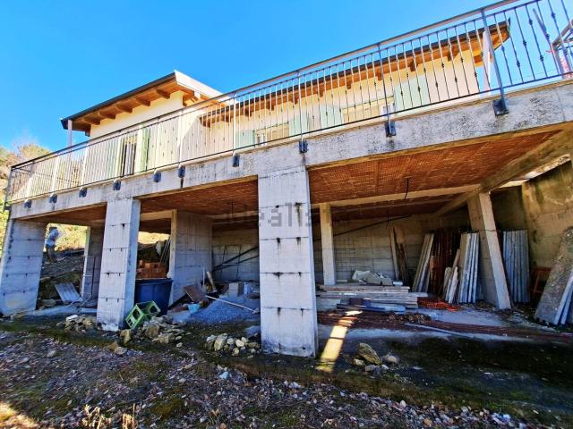 Villetta indipendente in vendita di 200 m² in Strada Maciurina