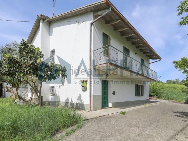 Villetta indipendente in vendita di 200 m² in Strada San Colombano Dogheria