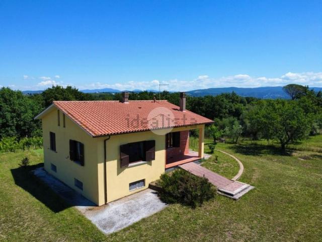 Villetta indipendente in vendita di 200 m² in Strada Pareti