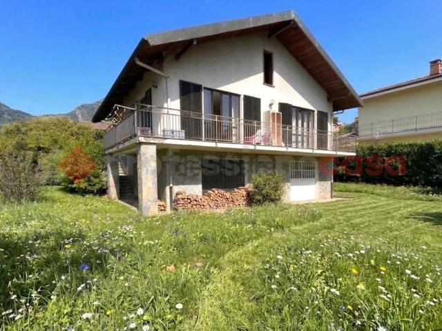 Villetta indipendente in vendita di 200 m² in Strada Paschero