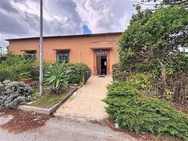 Villetta indipendente in vendita di 200 m² in Strada Vicinale Funtana di Coibu
