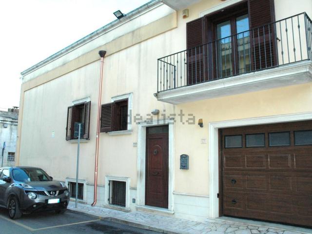 Villetta indipendente in vendita di 201 m² in Via Alessandro Lamarmora, 40