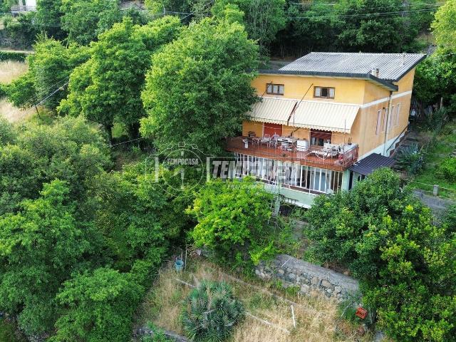 Villetta indipendente in vendita di 201 m² in Via Generale Armando Pezzana, 6