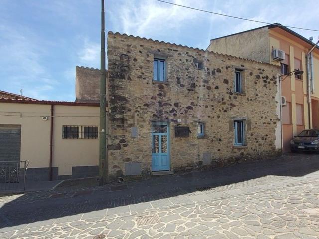 Villetta indipendente in vendita di 201 m² in Via Fratelli Managu, 8
