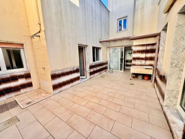 Villetta indipendente in vendita di 201 m² in Via Rossini, 3