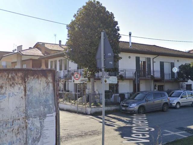 Villetta indipendente in vendita di 202 m² in Via Emilia, 396