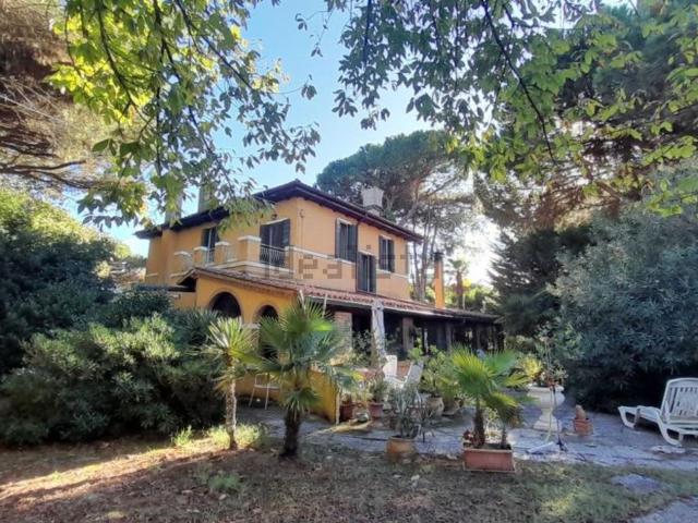 Villetta indipendente in vendita di 202 m² in Via Fausta, 49