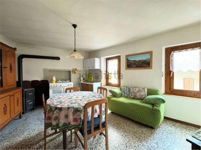 Villetta indipendente in vendita di 202 m² in Via Villa, 2
