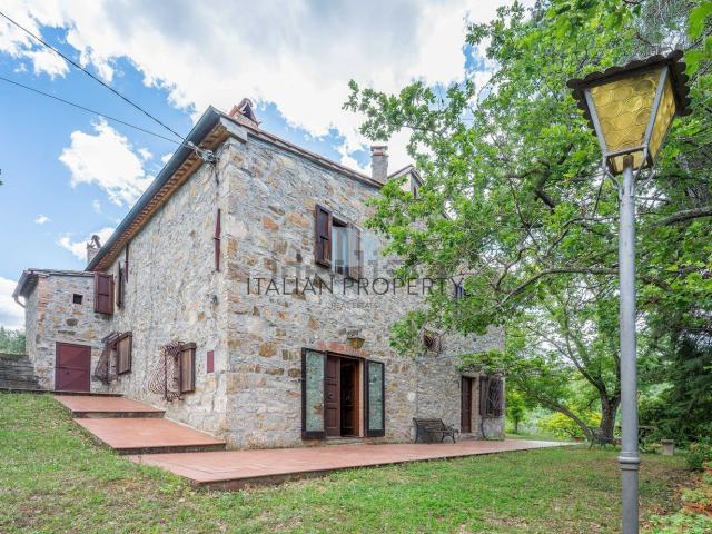 Villetta indipendente in vendita di 202 m² in Strada Provinciale 323 del Monte Amiata