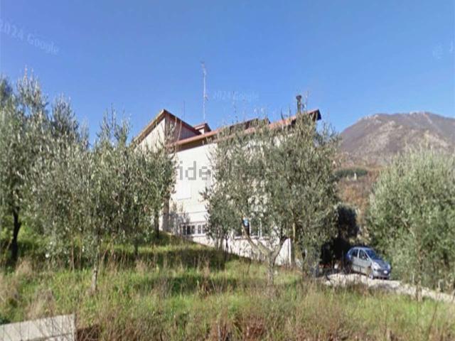 Villetta indipendente in vendita di 203 m² in Via Luciarco, 2