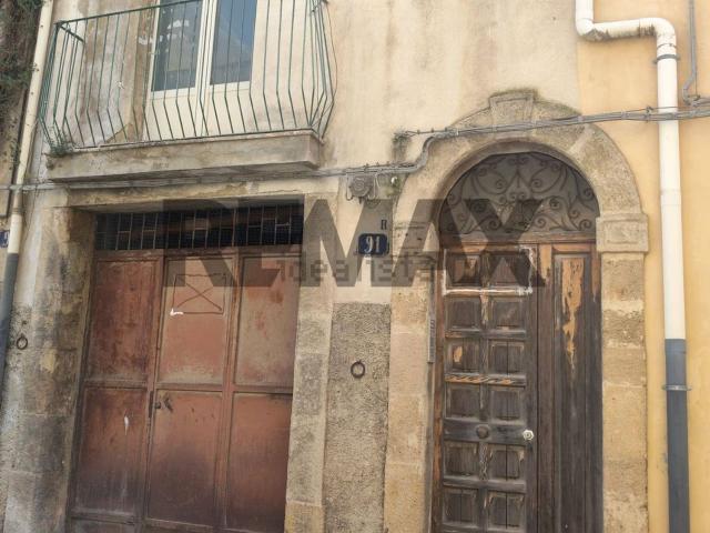 Villetta indipendente in vendita di 203 m² in Via Madonna della Stella, 91