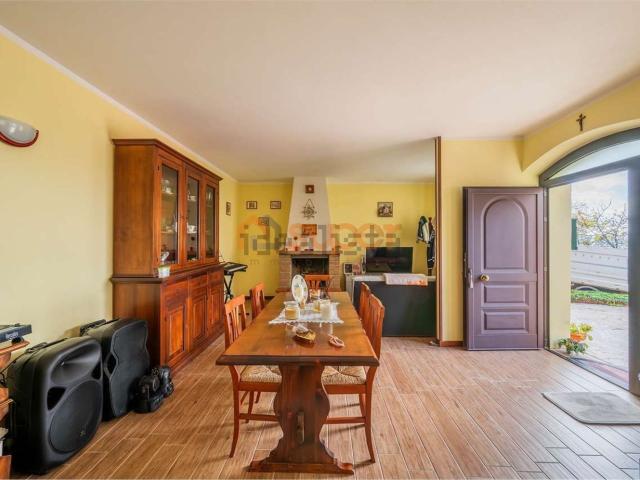 Villetta indipendente in vendita di 203 m² in Via San Fortunato