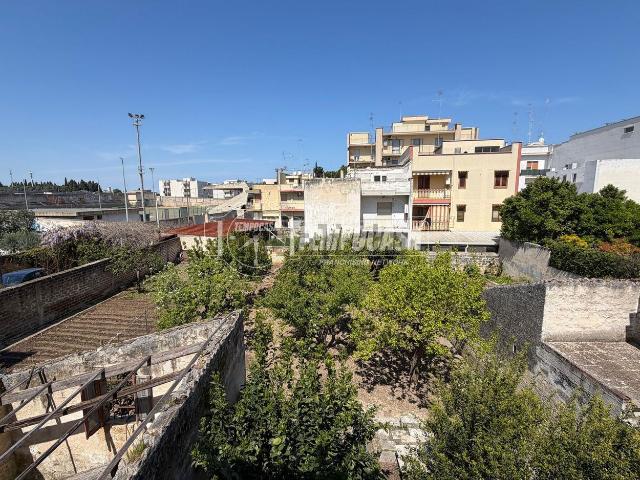 Villetta indipendente in vendita di 203 m² in Via San Francesco D&apos Assisi, 90