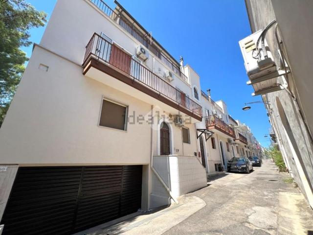 Villetta indipendente in vendita di 203 m² in Via Rosmino, 56