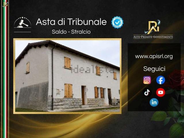 Villetta indipendente in vendita di 203 m² in Viale G. Pascoli, 12