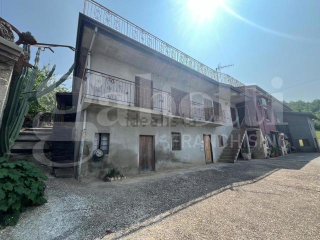 Villetta indipendente in vendita di 204 m² in Via San Felice