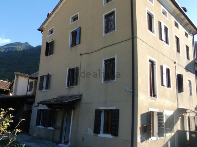 Villetta indipendente in vendita di 204 m² in Vicolo Cavour, 11