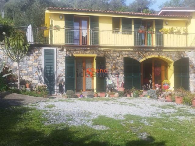 Villetta indipendente in vendita di 205 m²