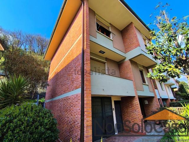 Villetta indipendente in vendita di 205 m² in Via Giuseppe Carpini