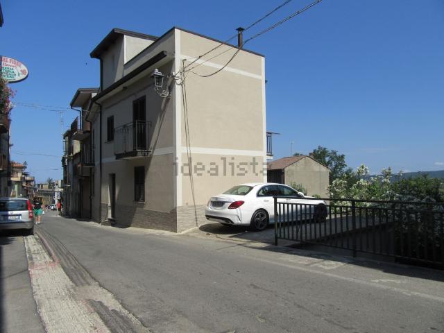Villetta indipendente in vendita di 205 m² in Via del Progresso