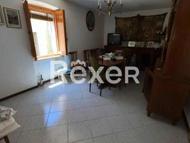 Villetta indipendente in vendita di 205 m² in Via Nuoro, 13
