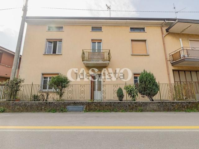 Villetta indipendente in vendita di 205 m² in Via Statuto, 26