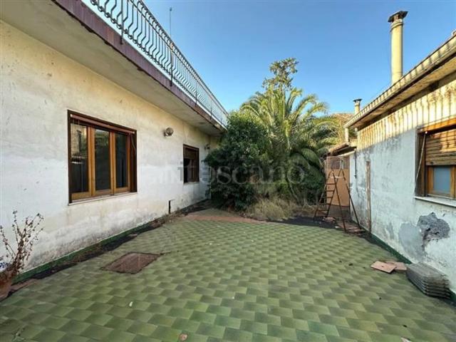 Villetta indipendente in vendita di 205 m² in Via Vittorio Emanuele