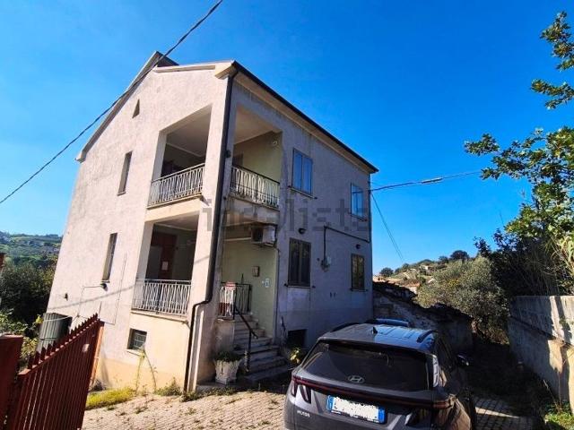 Villetta indipendente in vendita di 205 m² in Strada San Donato