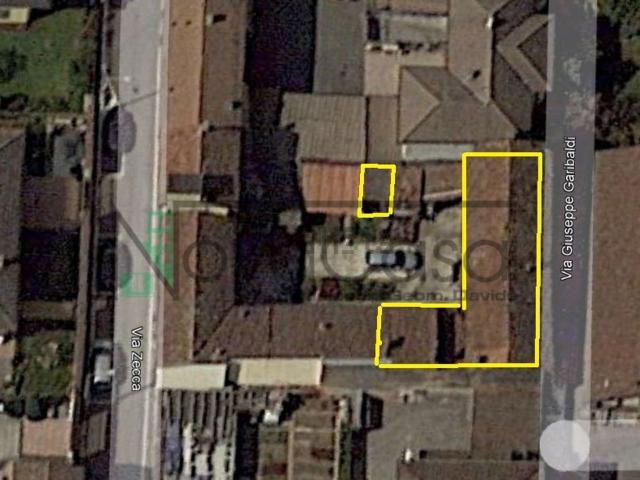 Villetta indipendente in vendita di 206 m² in Via Garibaldi, 13