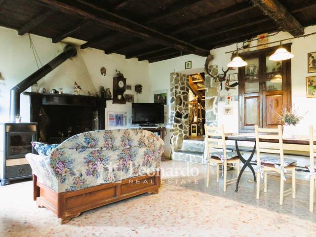 Villetta indipendente in vendita di 206 m² in Via della Margine