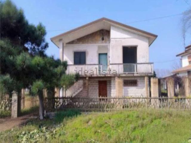Villetta indipendente in vendita di 206 m² in Località Pontelangorino Centro, 33