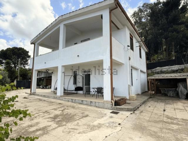 Villetta indipendente in vendita di 207 m²