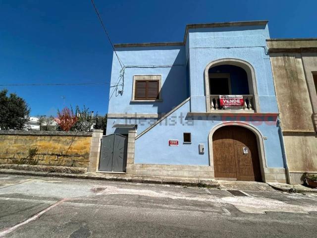 Villetta indipendente in vendita di 207 m² in Via Asilo Infantile