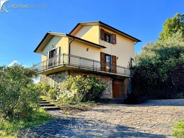 Villetta indipendente in vendita di 208 m²