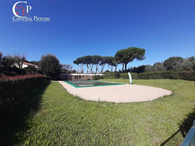 Villetta indipendente in vendita di 208 m² in Via Metauro, 10