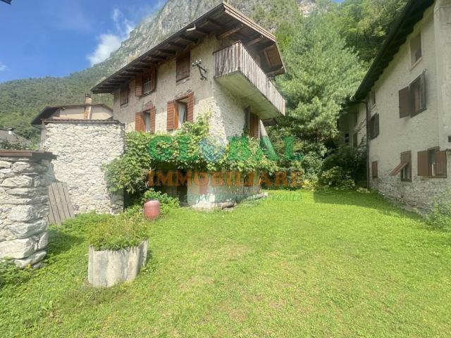 Villetta indipendente in vendita di 208 m² in Via Boara, 22