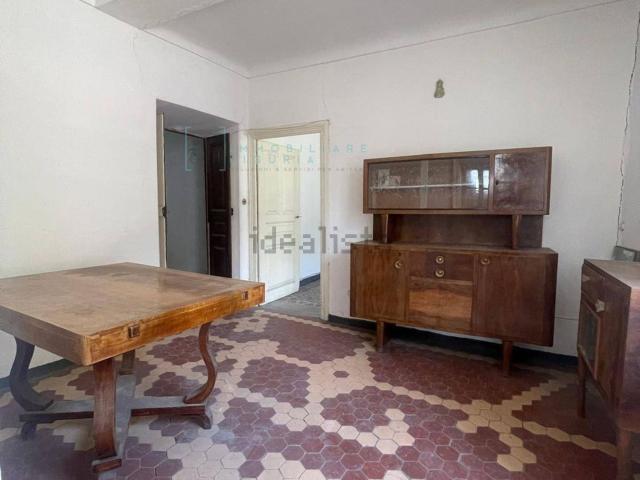 Villetta indipendente in vendita di 209 m² in Via Lorenzo Lucifredi