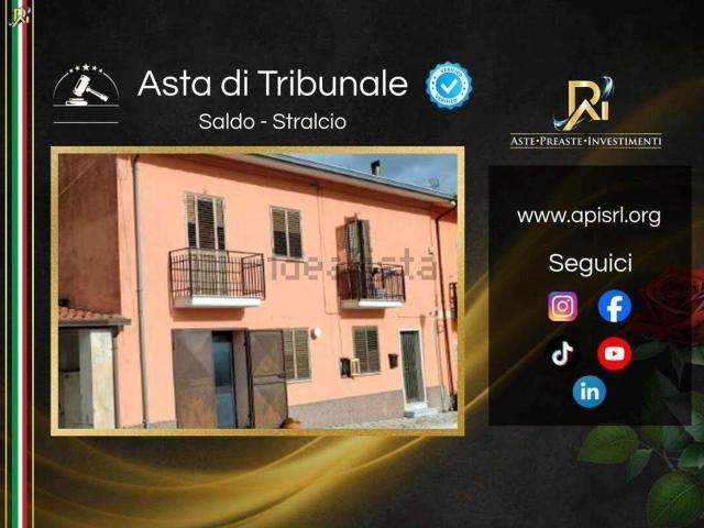 Villetta indipendente in vendita di 209 m² in Borgo le Taverne