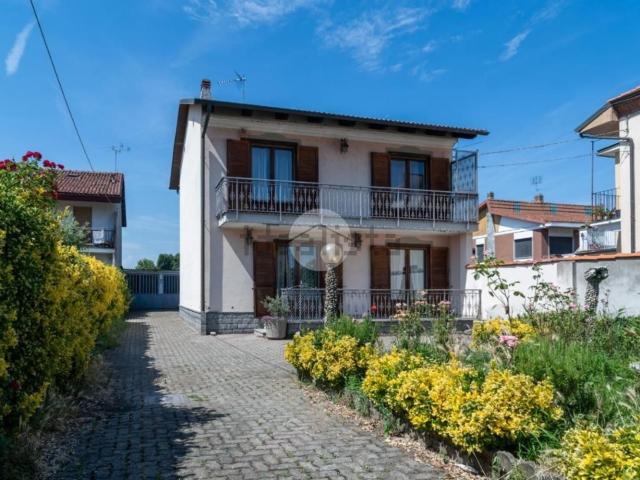 Villetta indipendente in vendita di 209 m² in Corso G. Ferraris, 111